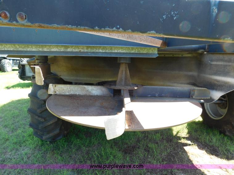 image for item L5831 1991 Gleaner R70 combine