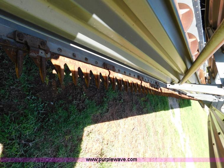 image for item L5831 1991 Gleaner R70 combine