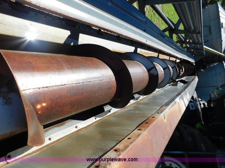 image for item L5831 1991 Gleaner R70 combine