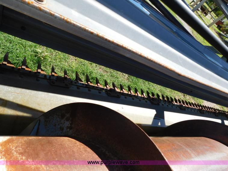 image for item L5831 1991 Gleaner R70 combine