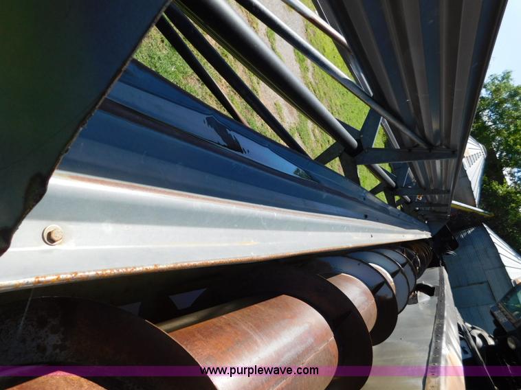 image for item L5831 1991 Gleaner R70 combine