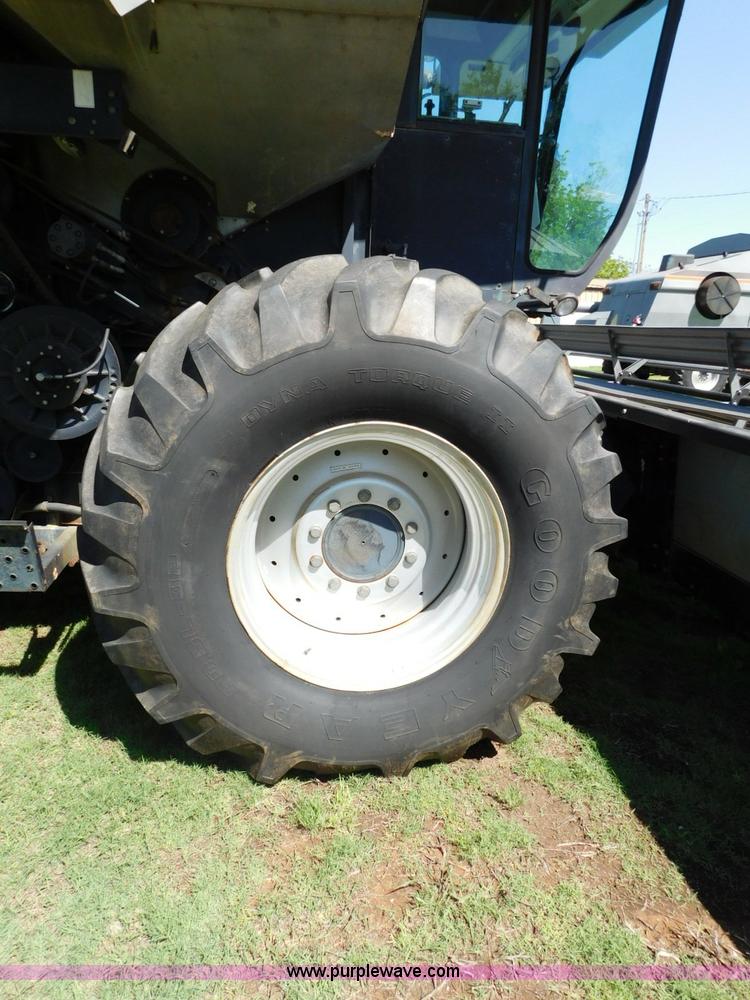 image for item L5831 1991 Gleaner R70 combine