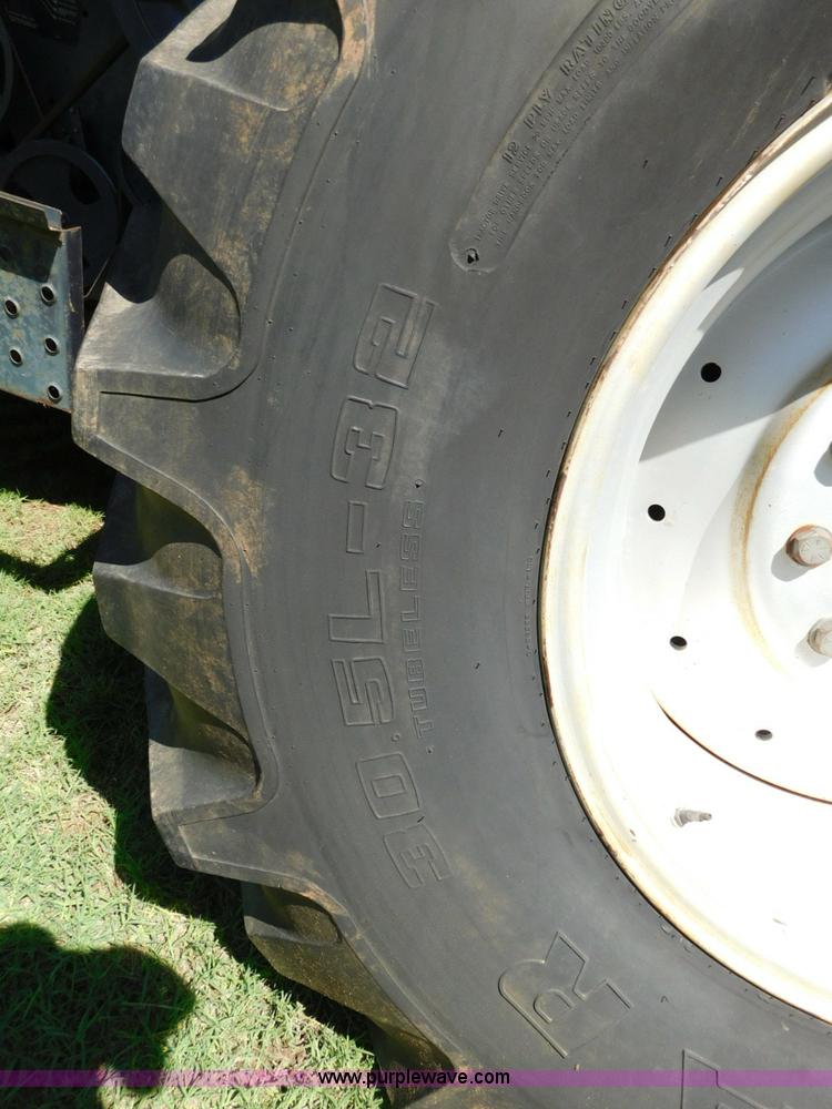 image for item L5831 1991 Gleaner R70 combine