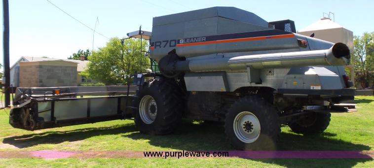 image for item L5832 1991 Gleaner R70 RWA combine
