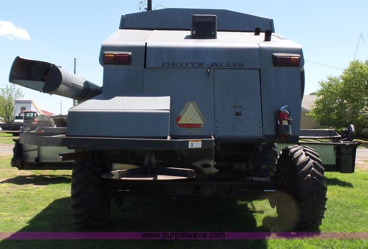 image for item L5832 1991 Gleaner R70 RWA combine