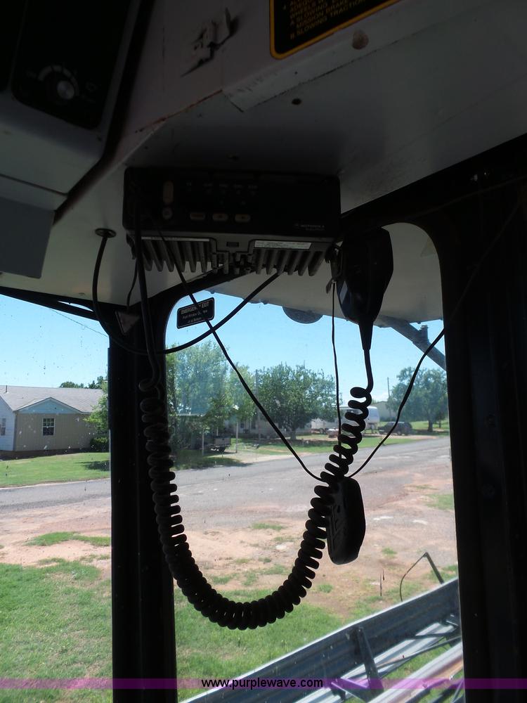 image for item L5832 1991 Gleaner R70 RWA combine