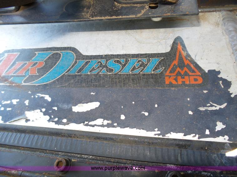 image for item L5832 1991 Gleaner R70 RWA combine