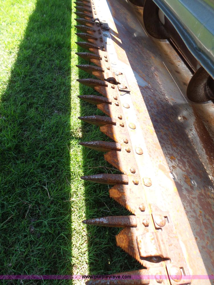 image for item L5832 1991 Gleaner R70 RWA combine