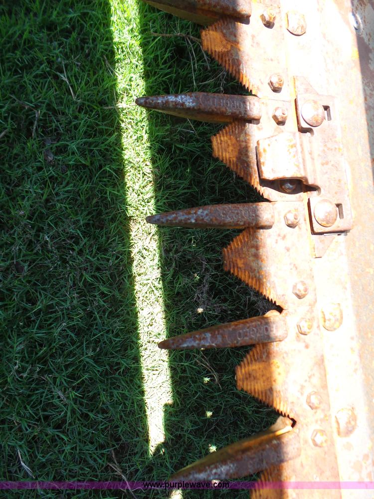 image for item L5832 1991 Gleaner R70 RWA combine