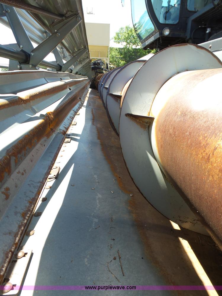 image for item L5832 1991 Gleaner R70 RWA combine