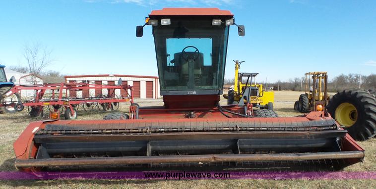 image for item L6249 1994 Case IH 8840 self-propelled windrower