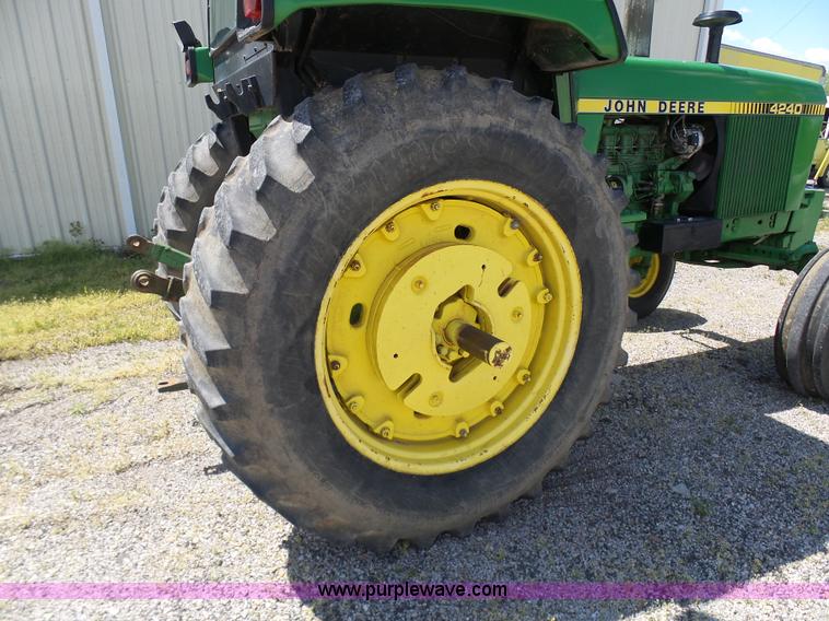 image for item L7021 1980 John Deere 4240 tractor