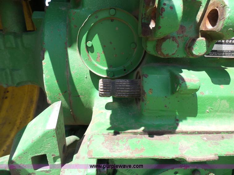 image for item L7021 1980 John Deere 4240 tractor