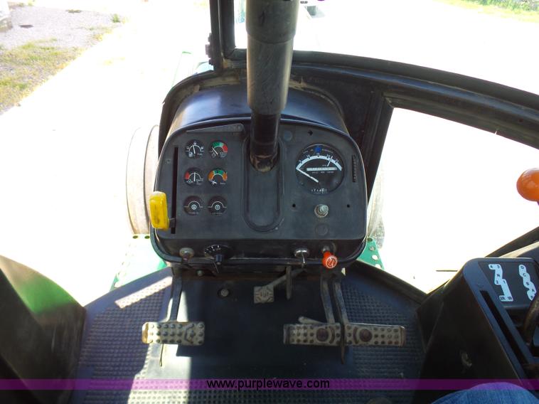 image for item L7021 1980 John Deere 4240 tractor