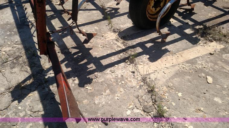 image for item L7495 Field cultivator