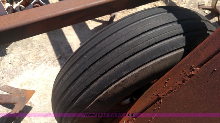 image for item L7495 Field cultivator