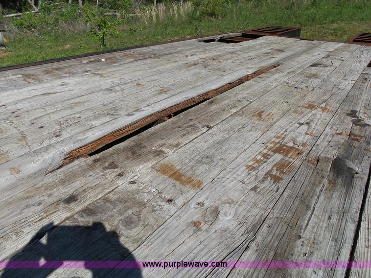 image for item BG9048 2003 Proteck equipment trailer