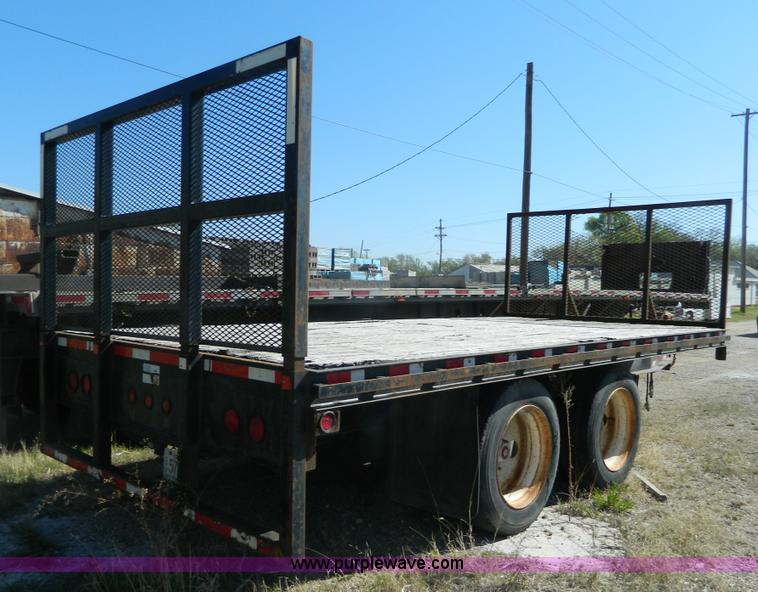 image for item BQ9864 2001 Neville pup trailer