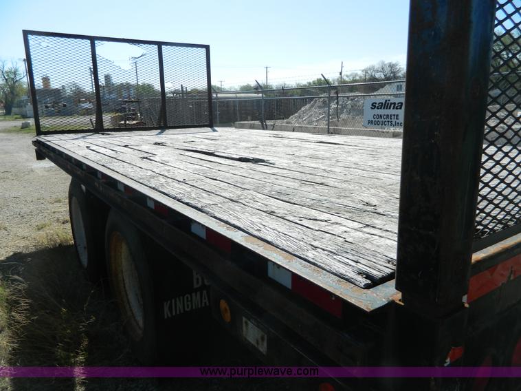 image for item BQ9864 2001 Neville pup trailer