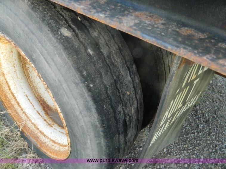 image for item BQ9864 2001 Neville pup trailer