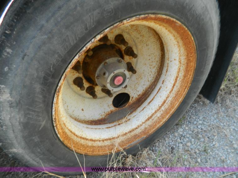 image for item BQ9864 2001 Neville pup trailer