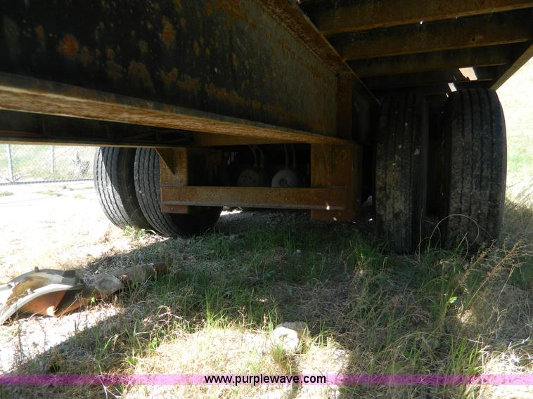 image for item BQ9864 2001 Neville pup trailer