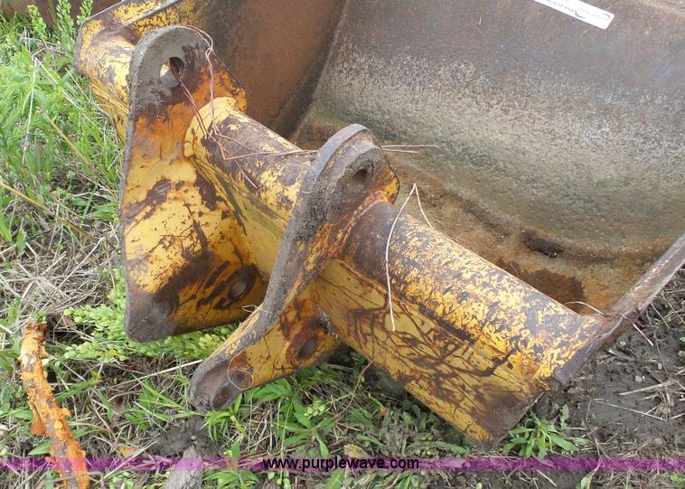 image for item BZ9264 Case 580 backhoe bucket