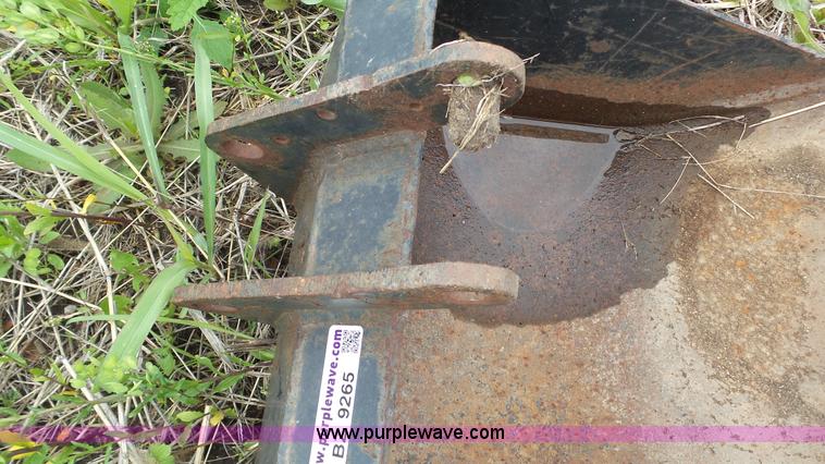image for item BZ9265 Ditch Witch backhoe bucket