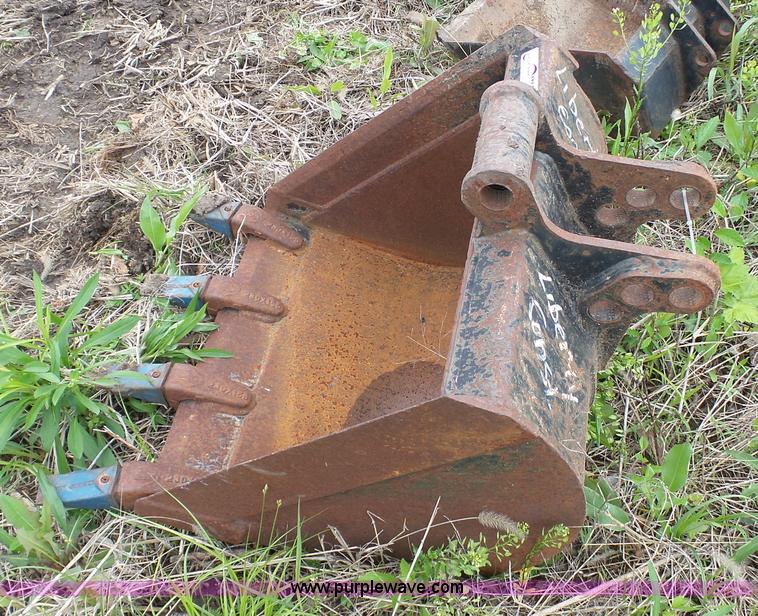 image for item BZ9266 Bobcat backhoe bucket