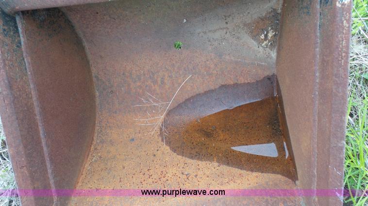 image for item BZ9266 Bobcat backhoe bucket