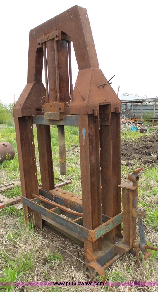 image for item BZ9268 Shop press