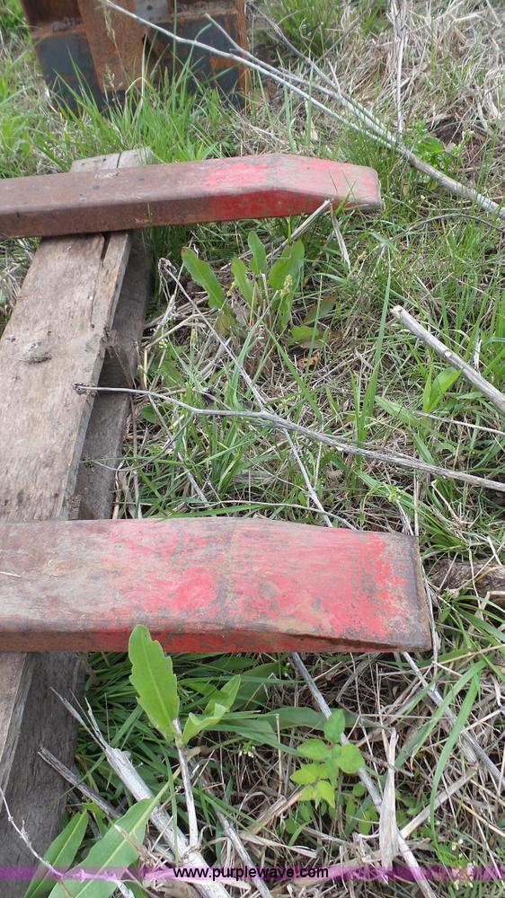 image for item BZ9269 Pallet forks