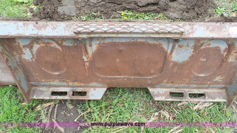 image for item BZ9272 Skid steer bucket