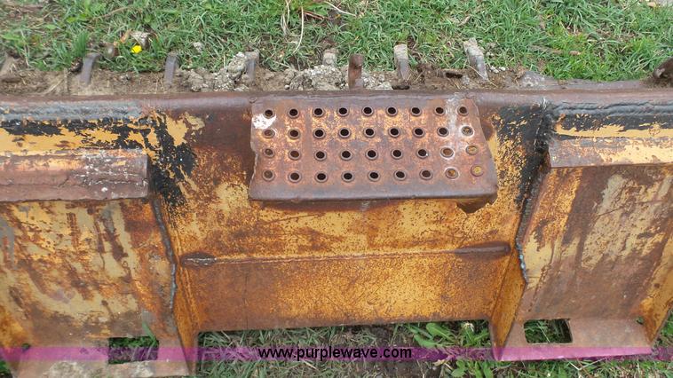 image for item BZ9273 Skid steer bucket