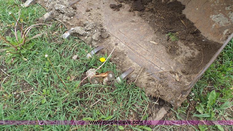 image for item BZ9273 Skid steer bucket