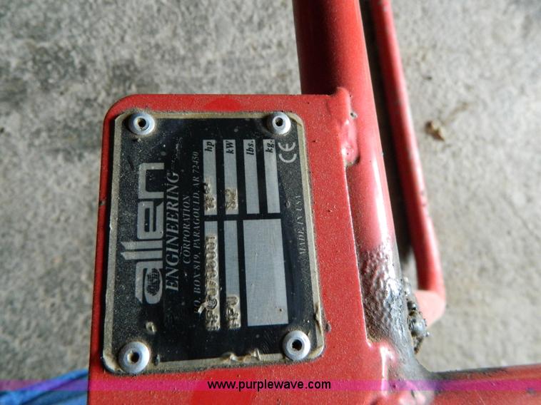 image for item D6166 Allen roller screed