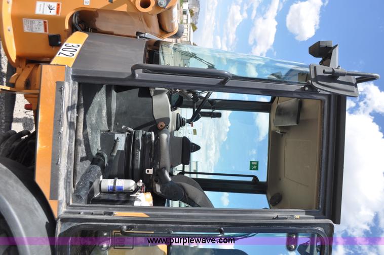 image for item G7347 Case 321E wheel loader