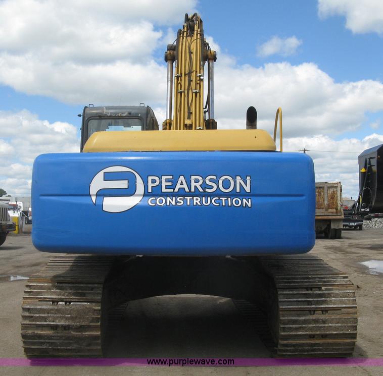 image for item J2815 2003 John Deere 270C LC excavator