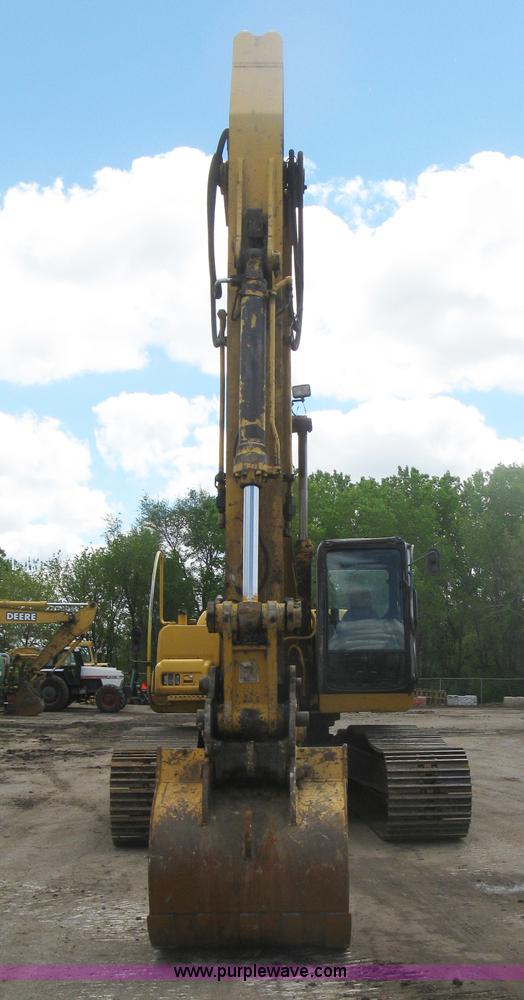 image for item J2815 2003 John Deere 270C LC excavator