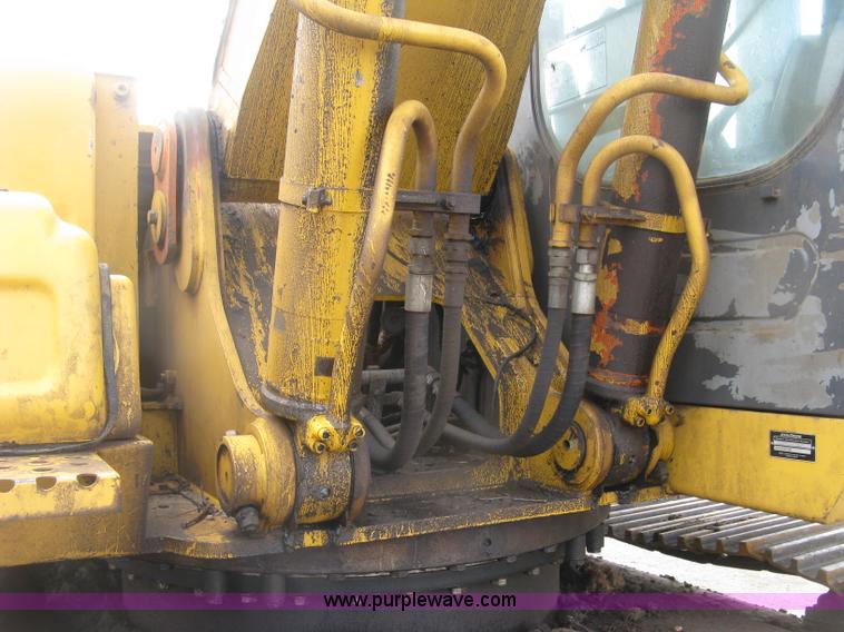 image for item J2815 2003 John Deere 270C LC excavator