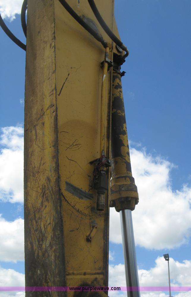 image for item J2815 2003 John Deere 270C LC excavator