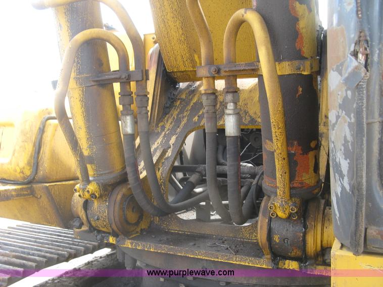 image for item J2815 2003 John Deere 270C LC excavator