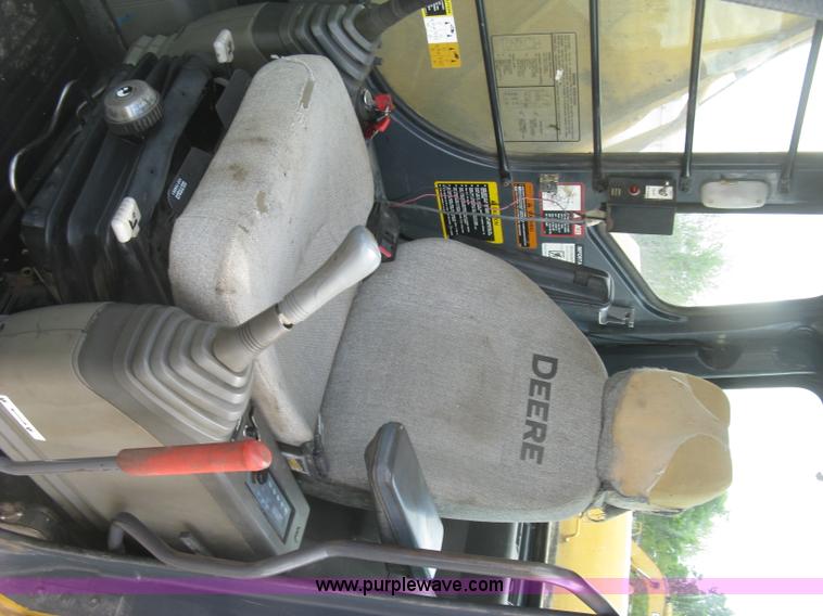 image for item J2815 2003 John Deere 270C LC excavator