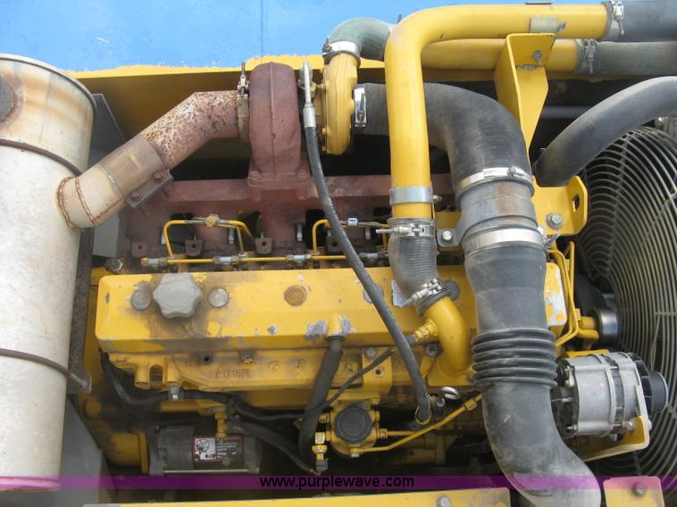 image for item J2815 2003 John Deere 270C LC excavator