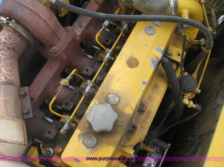 image for item J2815 2003 John Deere 270C LC excavator