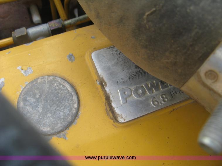 image for item J2815 2003 John Deere 270C LC excavator