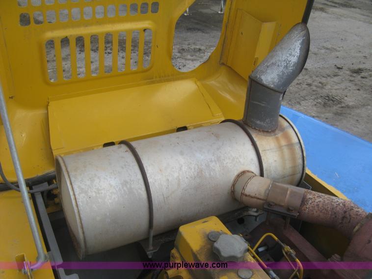 image for item J2815 2003 John Deere 270C LC excavator