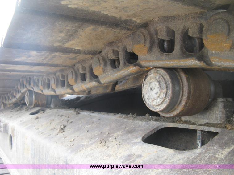 image for item J2815 2003 John Deere 270C LC excavator