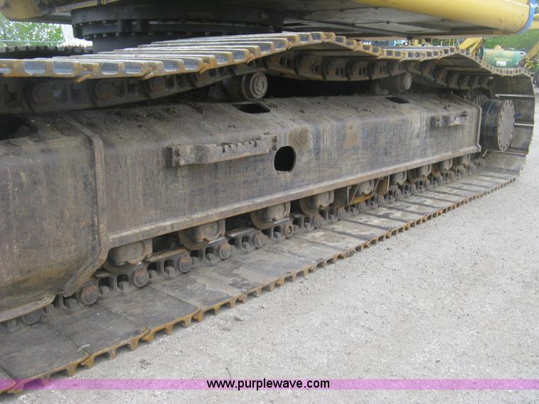 image for item J2815 2003 John Deere 270C LC excavator