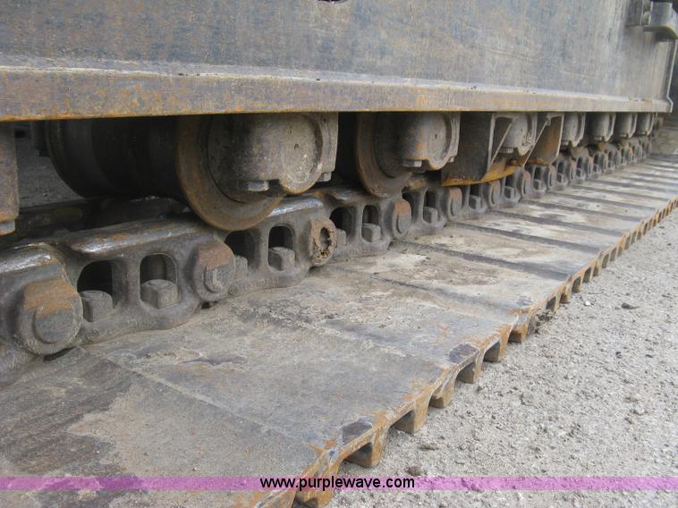 image for item J2815 2003 John Deere 270C LC excavator